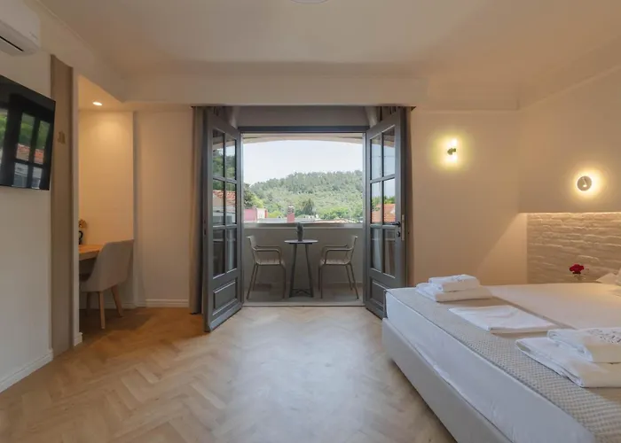 Willa Jo-anna Limenas (Thasos)